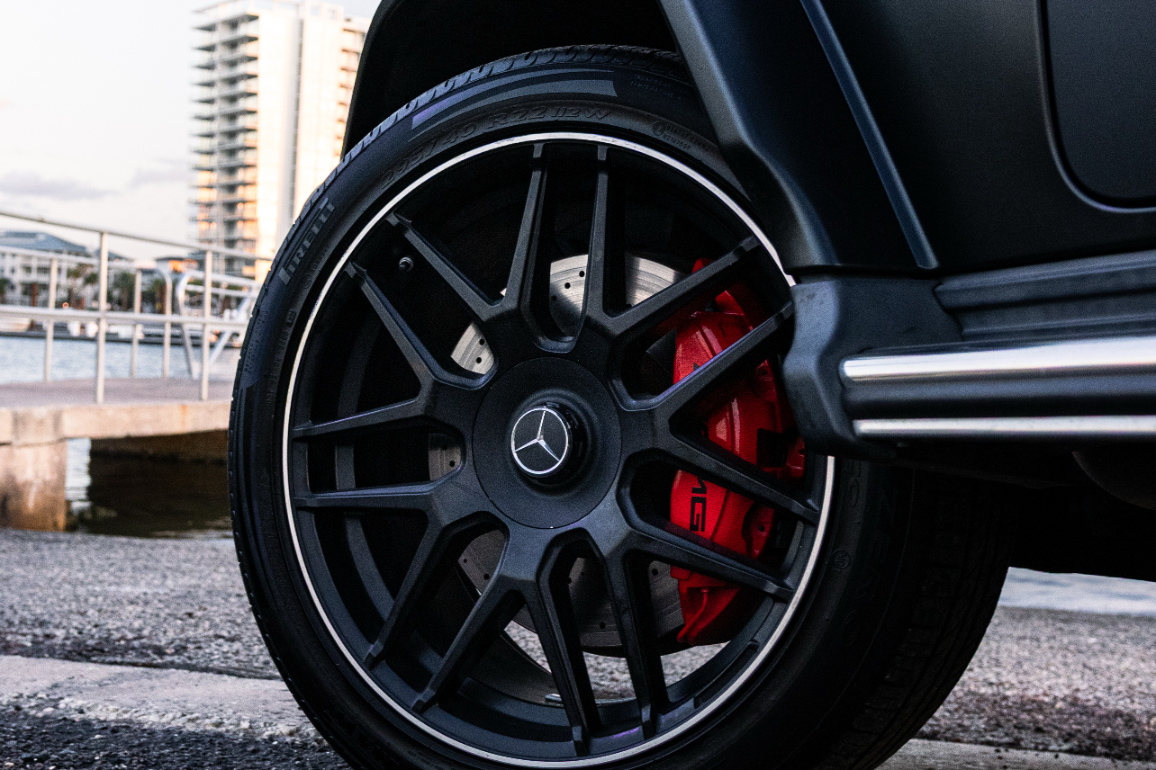 2020 - Mercedes Benz G63 Black