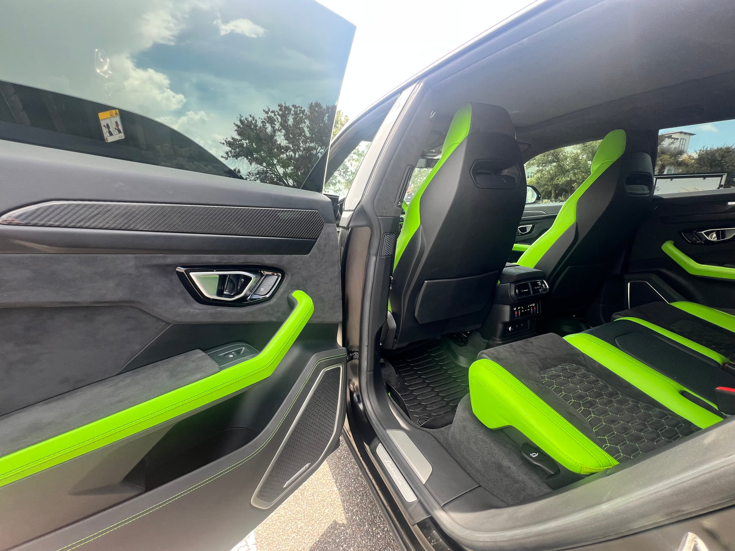 2022 Lamborghini Urus S