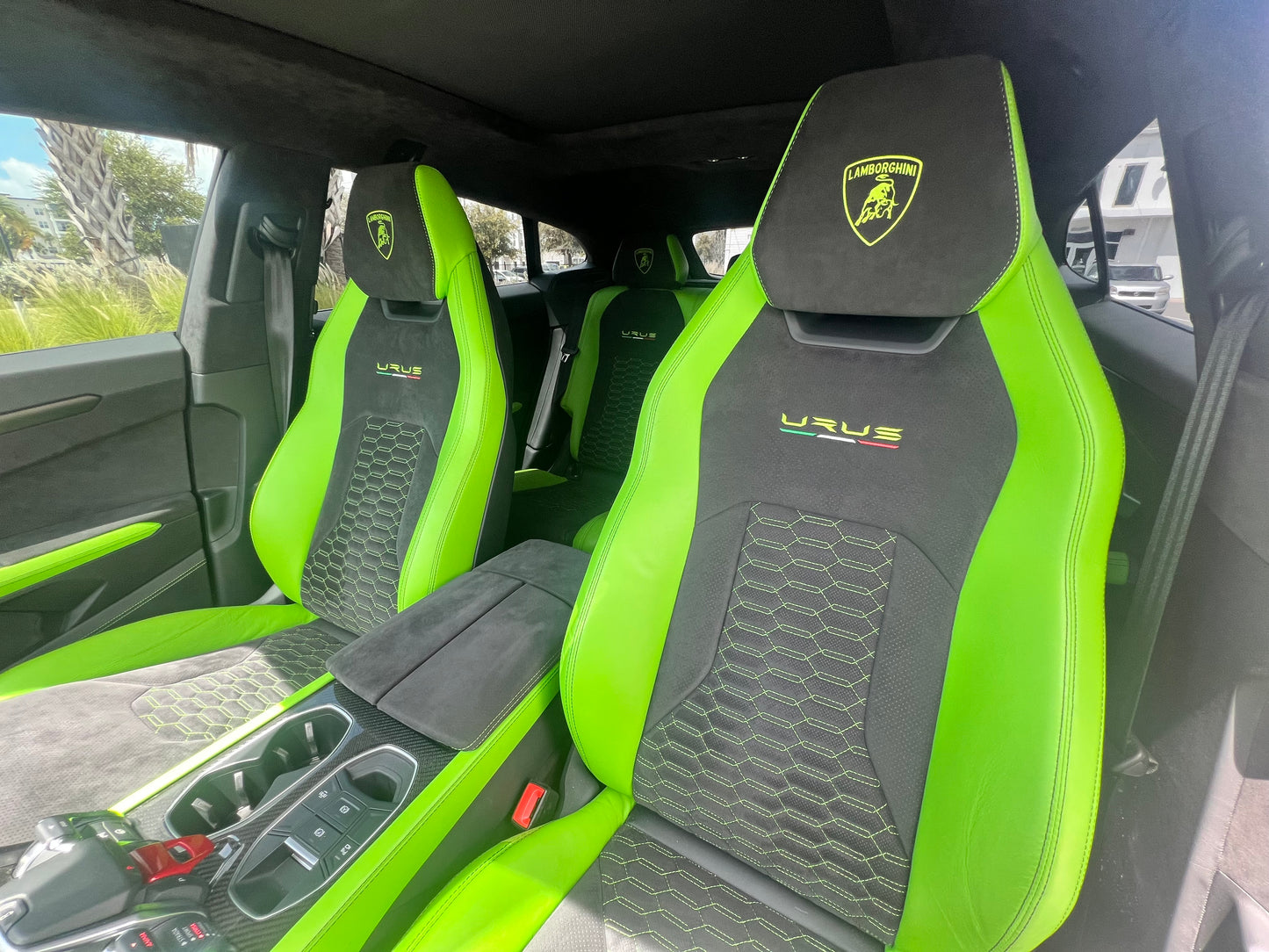 2022 Lamborghini Urus S