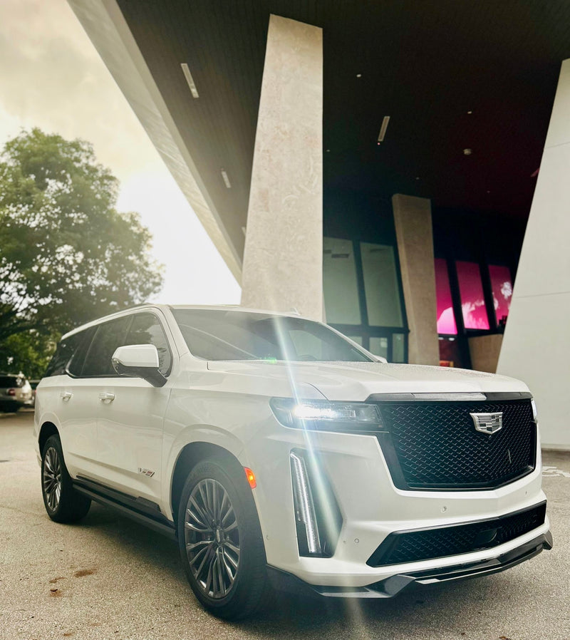 2023 Escalade V panda - Main Image