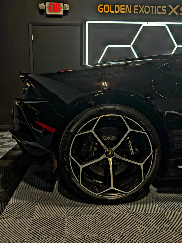 2020 Huracan EVO Spyder black cherry - three quarter rear - black lamborghini huracan-evo