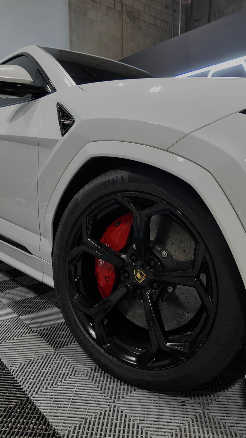 2020 Lambo Urus white panda with stars ✨ - wheel - white lamborghini urus