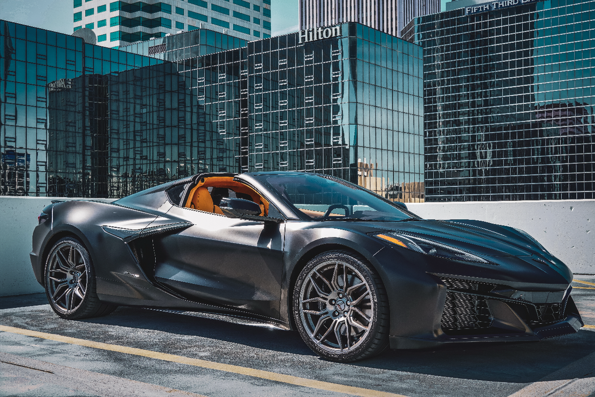 2024 Chevrolet Corvette Z06 - three quarter front - black chevrolet corvette-z06