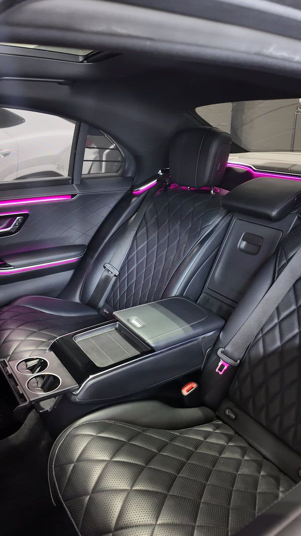 2022 Mercedes S580 two tone - interior - black mercedes s580