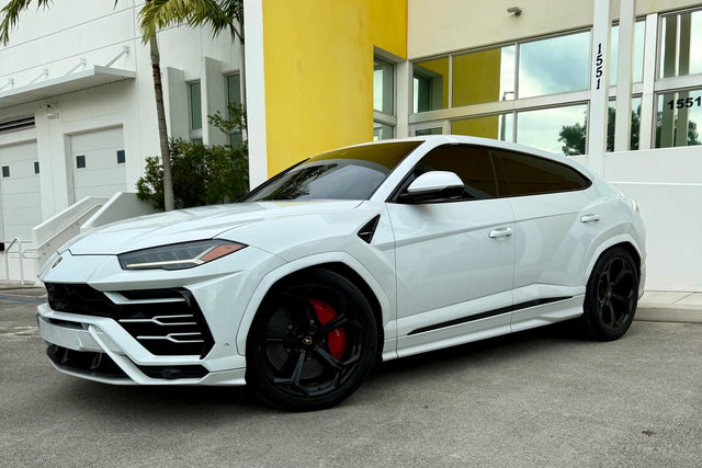 2020 Lambo Urus White Panda With Stars