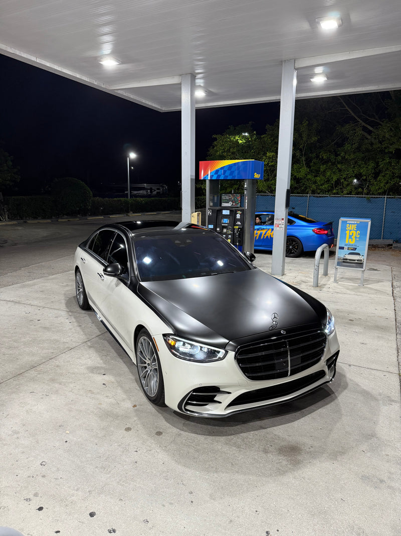 2022 Mercedes S580 two tone - three quarter front - white mercedes s580