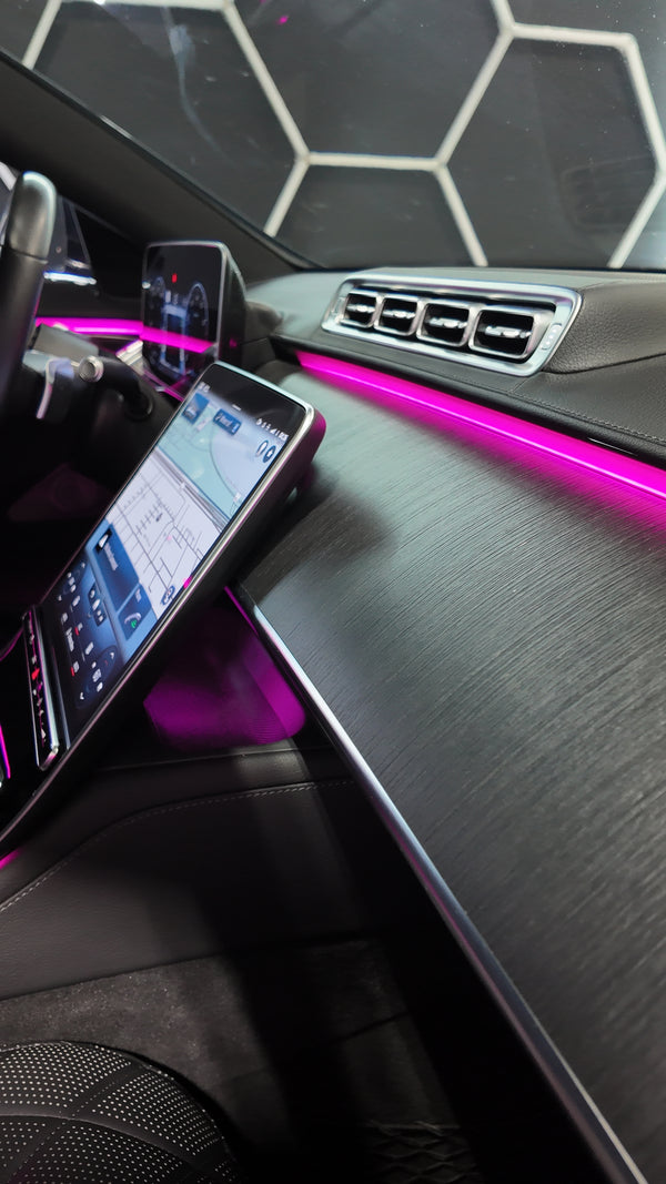 2022 Mercedes S580 two tone - interior - black mercedes s580